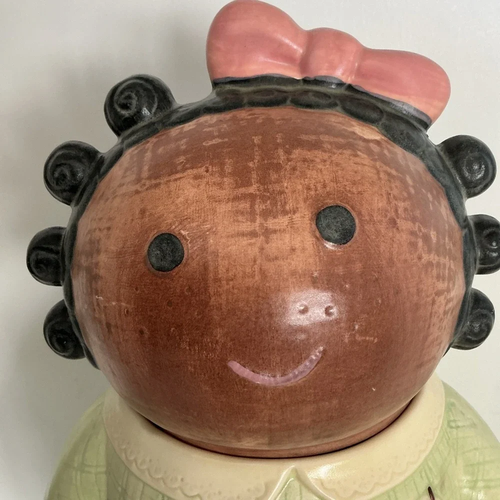 Vintage Treasure Craft 